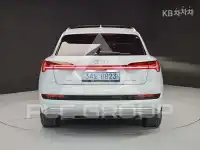 2020 Audi E-TRON