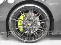 2020 Porsche Panamera