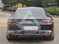 2020 Porsche Panamera