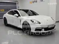 2020 Porsche Panamera