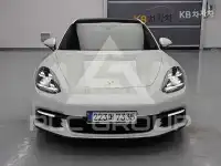 2020 Porsche Panamera