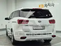 2020 KIA Carnival