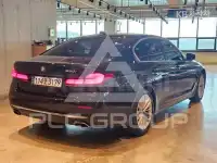 2021 BMW 523
