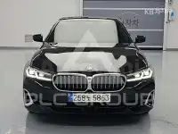 2021 BMW 523