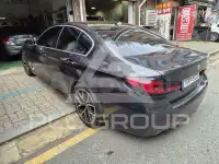 2021 BMW 523