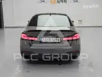 2021 BMW 523