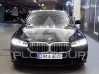 2021 BMW 523