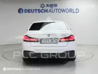 2021 BMW 523