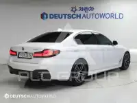 2021 BMW 523