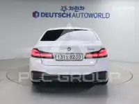 2021 BMW 523