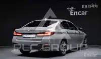 2021 BMW 523