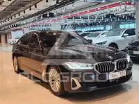 2021 BMW 523