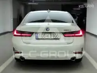 2021 BMW 330