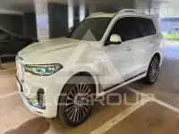 2021 BMW X7