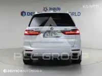 2021 BMW X7
