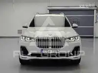 2021 BMW X7