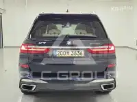 2021 BMW X7