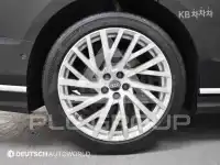 2021 Audi A8