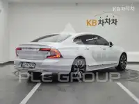 2021 Volvo S90