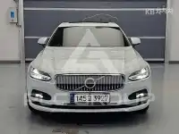 2021 Volvo S90