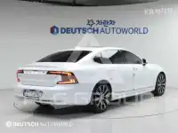 2021 Volvo S90