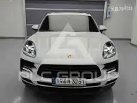 2021 Porsche MACAN