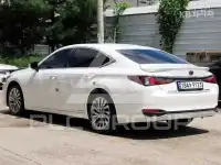 2021 Lexus ES