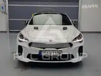 2021 KIA Stinger