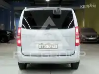 2021 Hyundai Starex