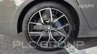 2022 BMW 523