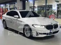 2022 BMW 523