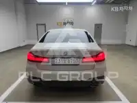 2022 BMW 523