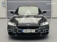 2022 BMW 523