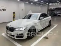 2022 BMW 523