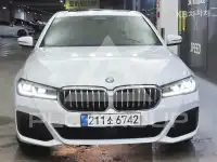 2022 BMW 523