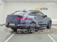 2022 BMW X4