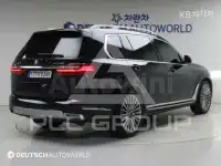2022 BMW X7