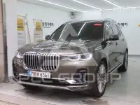 2022 BMW X7