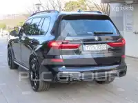 2022 BMW X7