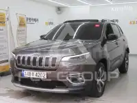 2022 Jeep CHEROKEE