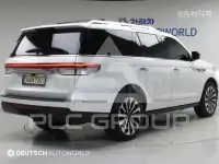 2022 Lincoln NAVIGATOR