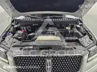 2022 Lincoln NAVIGATOR