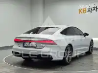 2022 Audi A7