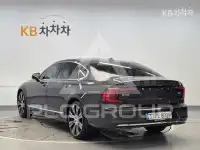 2022 Volvo S90