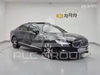 2022 Volvo S90