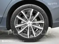 2022 Volvo S60
