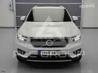 2022 Volvo XC40