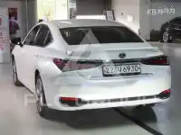 2022 Lexus ES