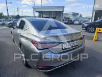 2022 Lexus ES