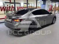 2022 Lexus ES